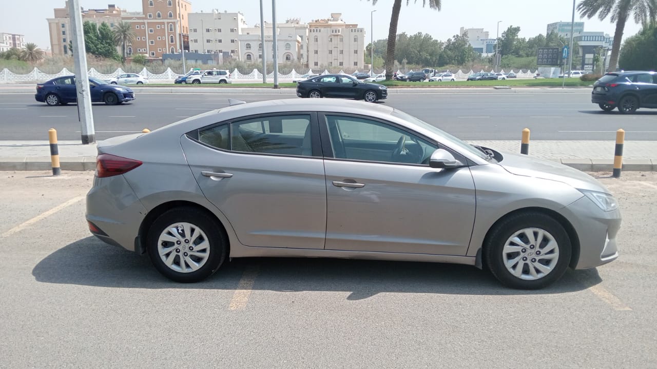 HYUNDAI Elantra 2019 - AutoWorld Used Vehicle Portal